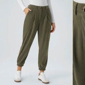 New With Tags Halara Corduroy Casual Joggers M medium